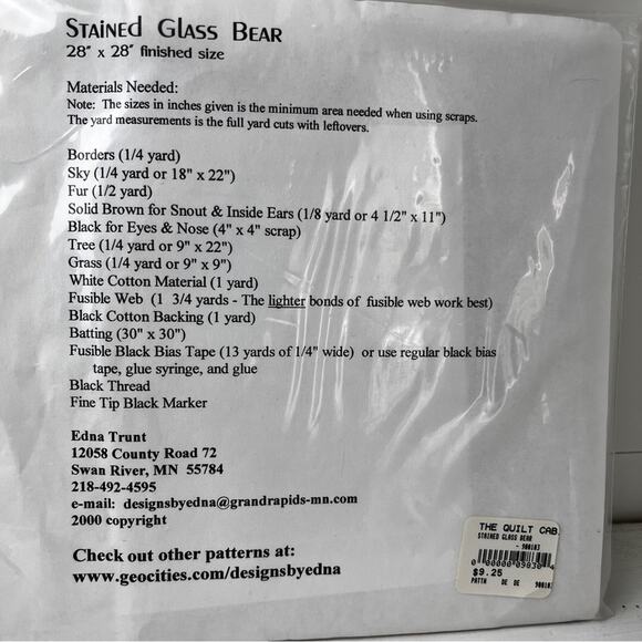 Stained Glass Bear Quilting Pattern Uncut Finished Size 28 x 28 - Picture 4 of 6